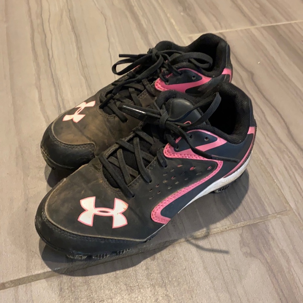 Under Armour Girls Softball/t-ball cleats